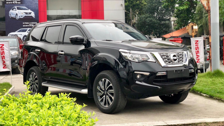 Nissan Terra tiếp tục giảm giá, bản Full chưa tới 880 triệu đồng