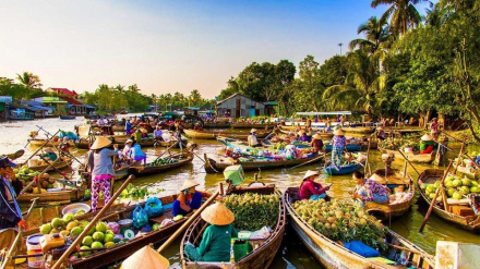 Du lịch miền Tây.jpg