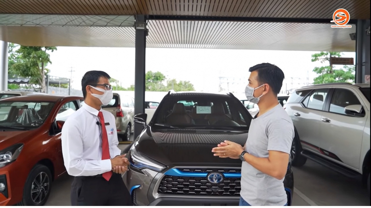 [Video] Xem thực tế Corolla Cross tại đại lý Toyota: có đáng mua?