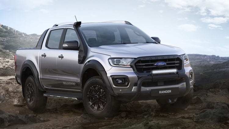 Ford Ranger 2021 tại Úc có thêm bản Wildtrak X mới: Độ sẵn đèn LED bar và ống thở