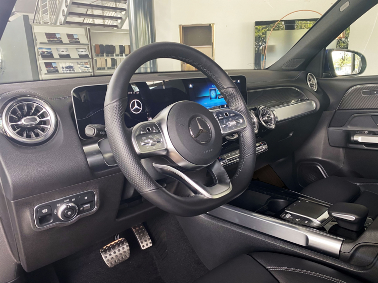 Mercedes-Benz GLB 200 AMG chính thức ra mắt khách hàng Việt: giá 1,999 tỷ, giao xe từ cuối tháng 9