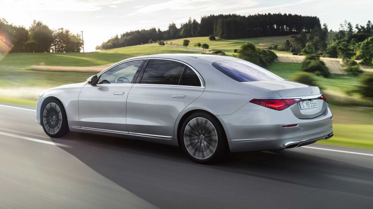 Mercedes-Benz S-Class 2021 chính thức trình làng: hiện đại, mạnh mẽ nhưng thiết kế vẫn gây tranh cãi Mercedes-Benz S-Class 2021 chính thức trình làng: hiện đại, mạnh mẽ nhưng thiết kế vẫn gây tranh cãi