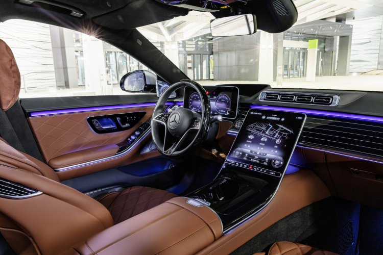 Mercedes-Benz S-Class 2021 chính thức trình làng: hiện đại, mạnh mẽ nhưng thiết kế vẫn gây tranh cãi Mercedes-Benz S-Class 2021 chính thức trình làng: hiện đại, mạnh mẽ nhưng thiết kế vẫn gây tranh cãi