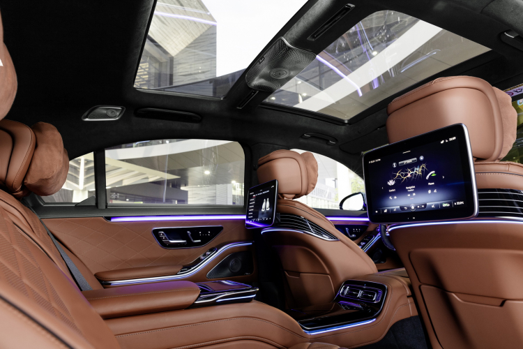 Mercedes-Benz S-Class 2021 chính thức trình làng: hiện đại, mạnh mẽ nhưng thiết kế vẫn gây tranh cãi Mercedes-Benz S-Class 2021 chính thức trình làng: hiện đại, mạnh mẽ nhưng thiết kế vẫn gây tranh cãi