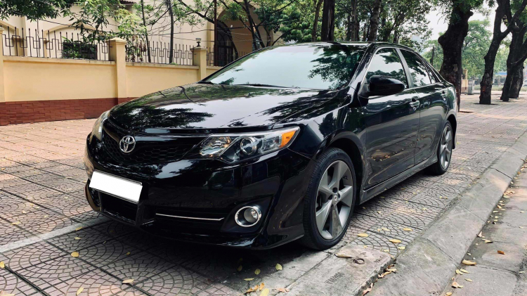 Chạy 8 năm, Toyota Camry SE đời 2012 nhập Mỹ bán lại giá không hề rẻ