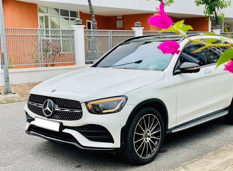 Chạy hơn 10.000km, Mercedes GLC 300 nhập Đức vẫn có giá bán lại cao hơn xe lắp ráp “đập hộp”