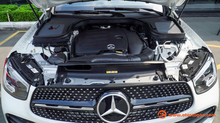 Chạy hơn 10.000km, Mercedes GLC 300 nhập Đức vẫn có giá bán lại cao hơn xe lắp ráp “đập hộp”