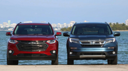 otosaigon-gm-vs-honda-4.jpg
