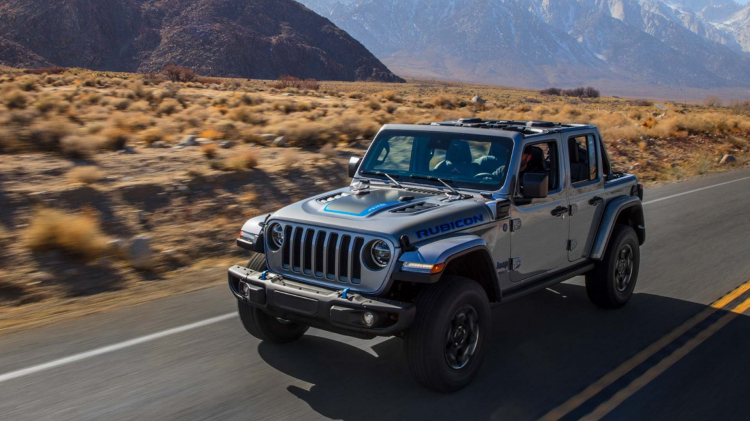 Jeep Wrangler 4xe ra mắt: xe địa hình động cơ hybrid mạnh 375 mã lực