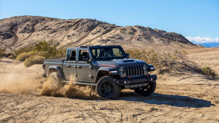 otosaigon-jeep-gladiator-2021-8.jpg
