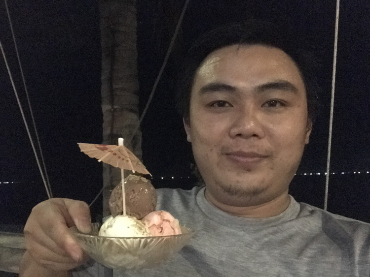 Lần đầu đi viếng Đức mẹ La Vang cùng ''emchai aiten'' Lần đầu đi viếng Đức mẹ La Vang cùng ''emchai aiten''