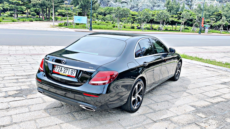 Mercedes E200 Sport lăn bánh 11.2019