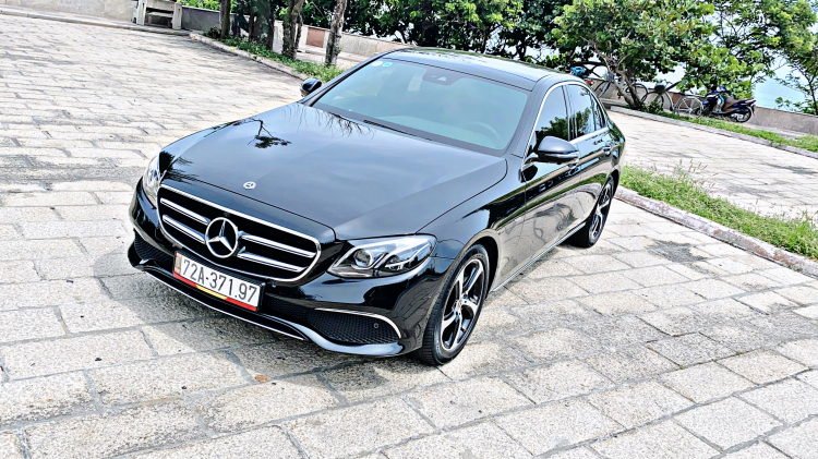 Mercedes E200 Sport lăn bánh 11.2019