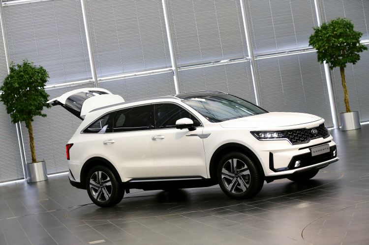 Kia Sorento hoàn toàn mới chốt ngày ra mắt tại Việt Nam, quyết đấu Honda CR-V, Toyota Fortuner Kia Sorento hoàn toàn mới chốt ngày ra mắt tại Việt Nam, quyết đấu Honda CR-V, Toyota Fortuner