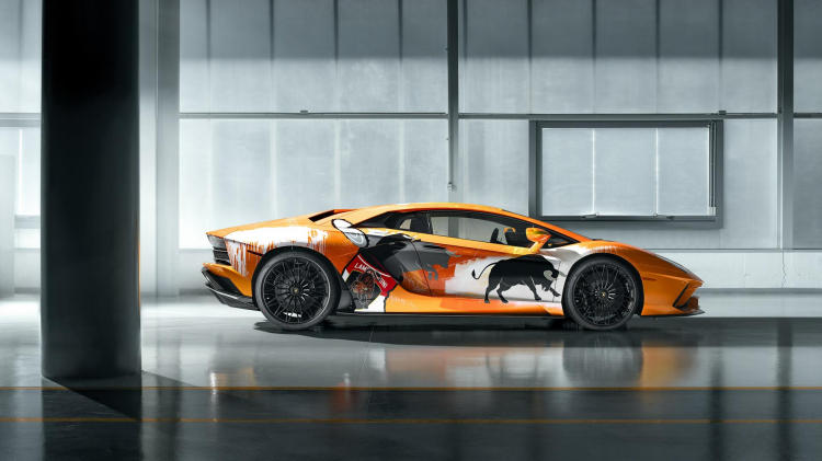 Chưa đầy 10 năm, Lamborghini đã sản xuất 10.000 siêu xe Aventador