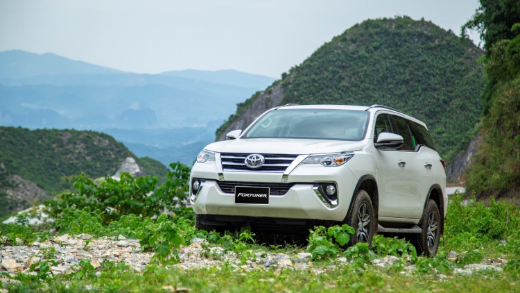Toyota triệu hồi hơn 33,000 xe tại Việt Nam về vấn đề bơm xăng và dẫn động