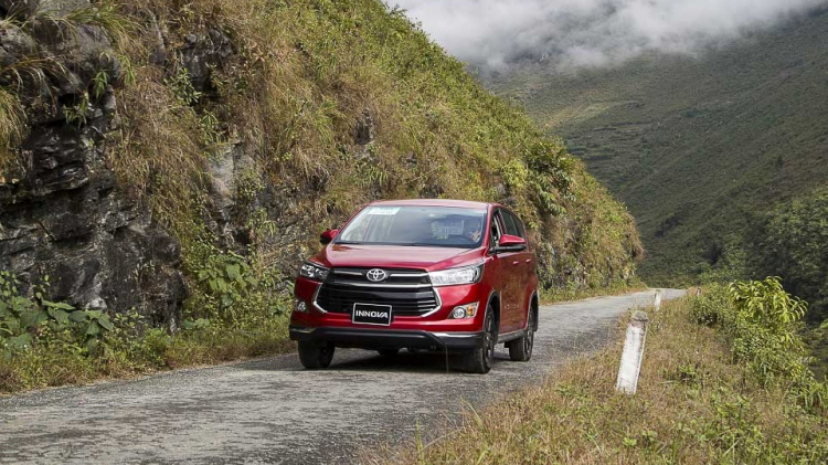 Toyota triệu hồi hơn 33,000 xe tại Việt Nam về vấn đề bơm xăng và dẫn động