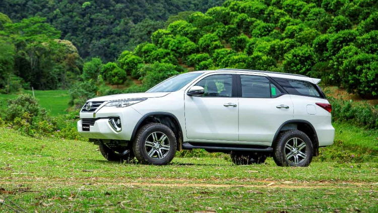 Toyota triệu hồi hơn 33,000 xe tại Việt Nam về vấn đề bơm xăng và dẫn động