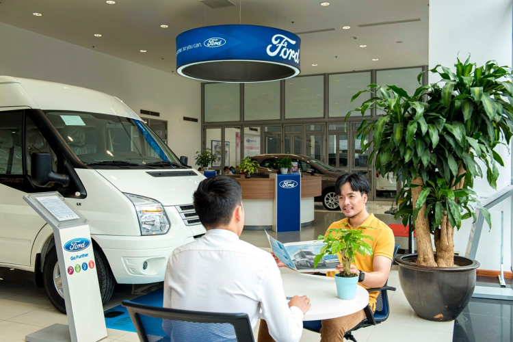Ford Transit vẫn hút khách hàng doanh nghiệp, bất chấp dịch Covid-19
