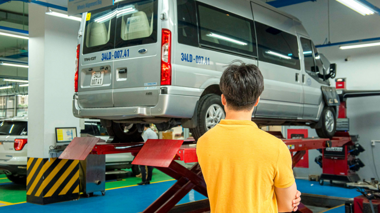 Ford Transit vẫn hút khách hàng doanh nghiệp, bất chấp dịch Covid-19