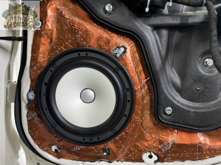 Nâng cấp âm thanh cho Mazda 3 với Audible Physics