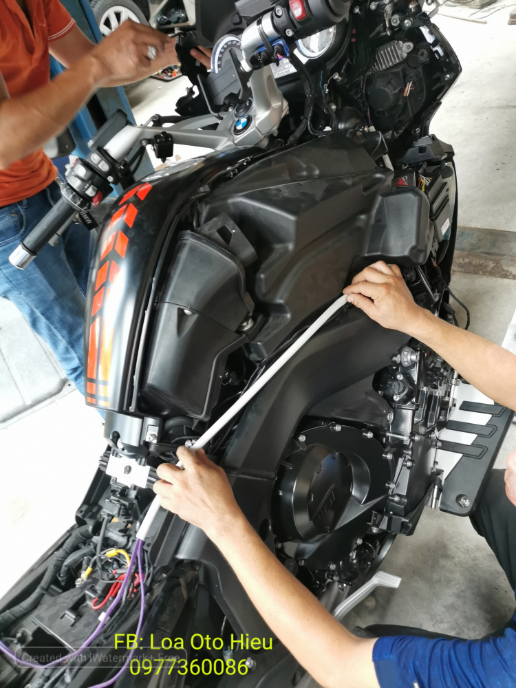 BMW dân chơi Motor độ âm thanh.