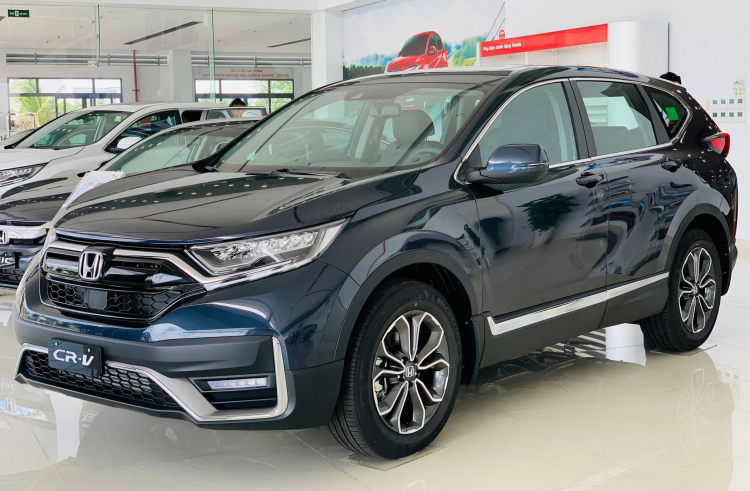 So sánh Kia Sorento 2021 và Honda CR-V 2020: Chọn xe nào khi xe Hàn đắt hơn xe Nhật?