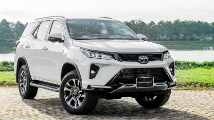 Toyota-Fortuner-2021Fortuner_2021_13.jpg