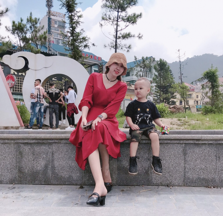 Chuyến Xuyên Việt 4500km của mẹ sề tuổi 30 cùng con trai trên xe FADIL bạc