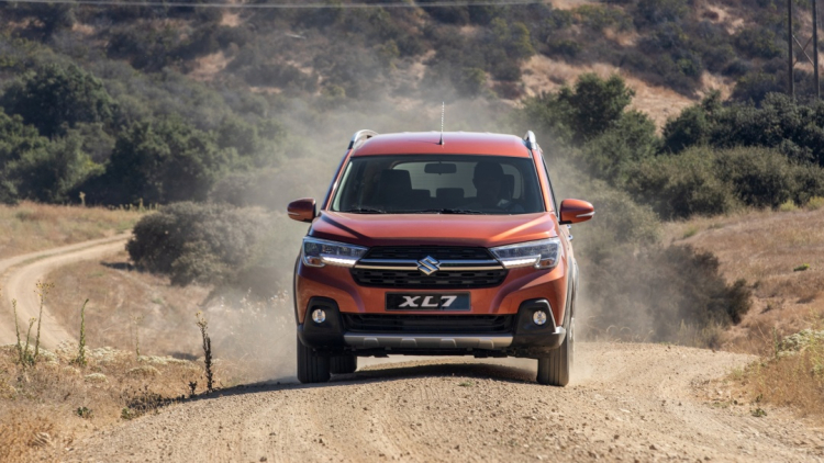 XL7 hoàn toàn mới - Kẻ thay đổi cuộc chơi, sắp xếp lại vị thế của Suzuki trong phân khúc SUV 7 chỗ tại Việt Nam XL7 hoàn toàn mới - Kẻ thay đổi cuộc chơi, sắp xếp lại vị thế của Suzuki trong phân khúc SUV 7 chỗ tại Việt Nam