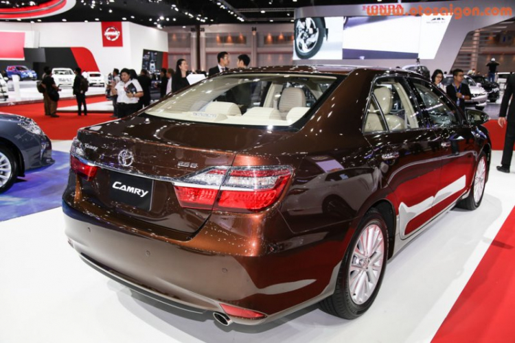 Ảnh thực tế Toyota Camry 2015 tại Thái Lan trước khi ra mắt ở Việt Nam