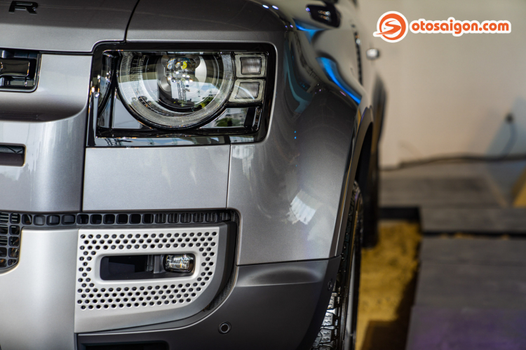 Land Rover Defender 2020 ra mắt thị trường Việt: 5 phiên bản, giá từ 3,8 tỷ đồng