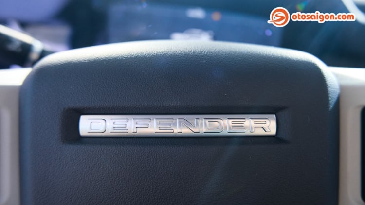 Land Rover Defender 2020 ra mắt thị trường Việt: 5 phiên bản, giá từ 3,8 tỷ đồng