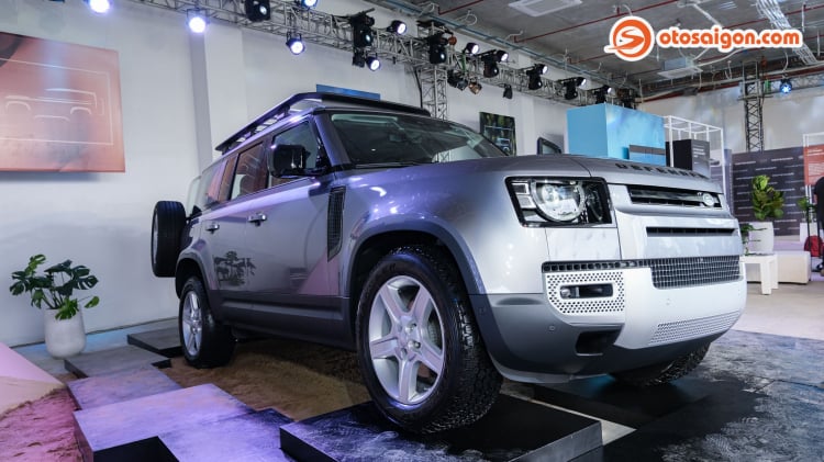 Land Rover Defender 2020 ra mắt thị trường Việt: 5 phiên bản, giá từ 3,8 tỷ đồng