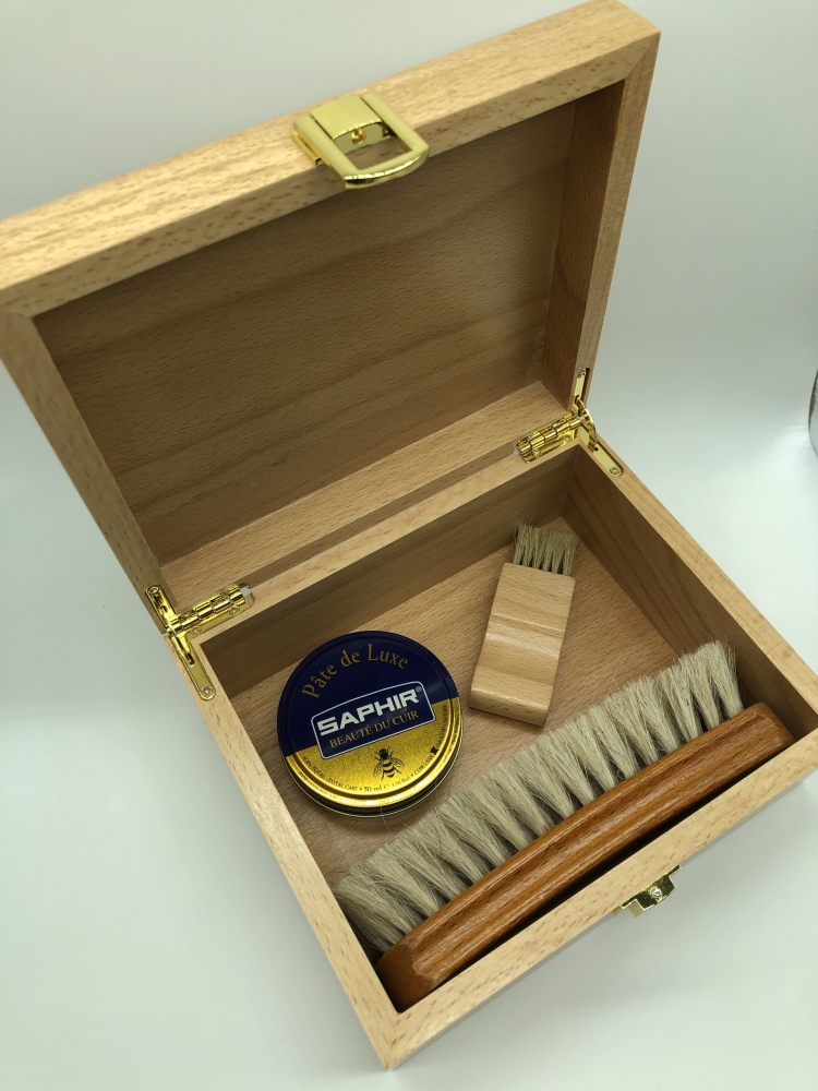 Saphir Store: Chăm sóc đồ da hàng hiệu Saphir Store: Chăm sóc đồ da hàng hiệu