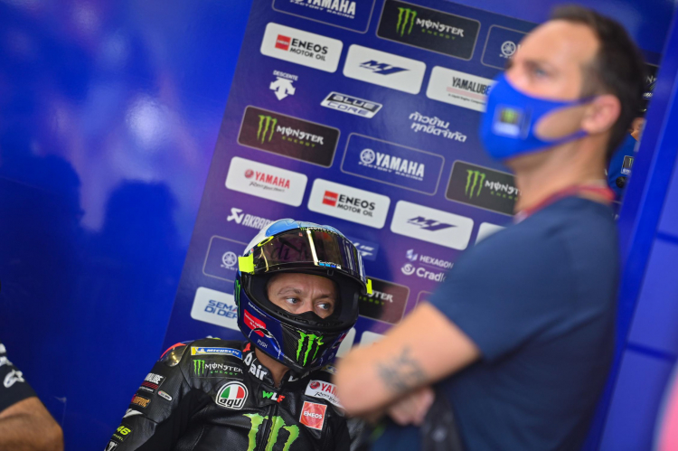 [MotoGP 2020] Rossi ký hợp đồng một năm với Petronas Yamaha SRT