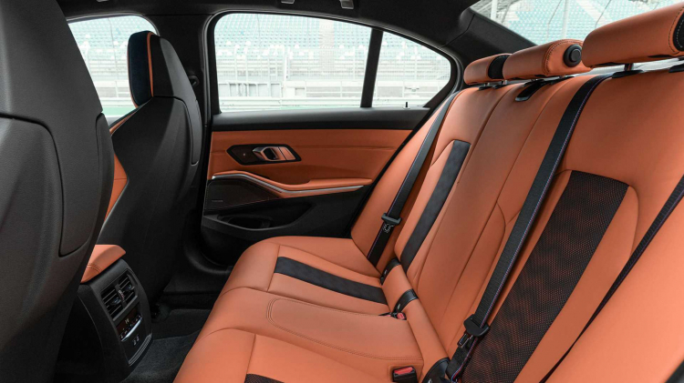 BMW giới thiệu M3 Sedan và M4 Coupe 2021: Thiết kế lưới tản nhiệt gây tranh cãi BMW giới thiệu M3 Sedan và M4 Coupe 2021: Thiết kế lưới tản nhiệt gây tranh cãi