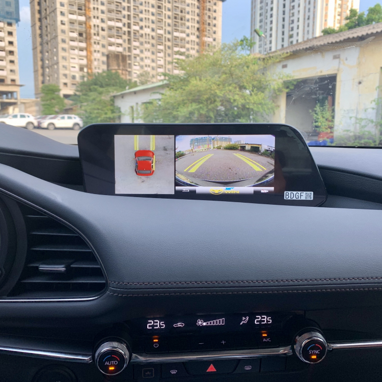 Camera 360 độ OWIN - An toàn tuyệt đối, ghi lại hành trình, vạch dẫn hướng Mercedes chính xác Camera 360 độ OWIN - An toàn tuyệt đối, ghi lại hành trình, vạch dẫn hướng Mercedes chính xác