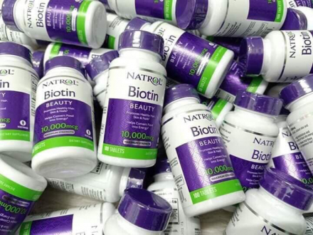 rụng tóc, tóc bạc  Biotin.jpg