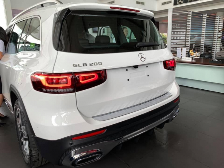 Ảnh xe Mercedes-Benz GLB 200 AMG tại Việt Nam