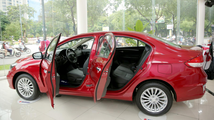 Suzuki Ciaz 2020 ra mắt khách hàng Việt: nhập Thái, giá từ 529 triệu đồng