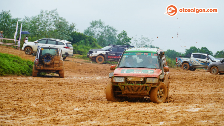 Tường thuật Giải Đua xe Ô tô Địa hình Việt Nam VOC 2020: mưa, bùn lầy làm tăng sự kịch tính