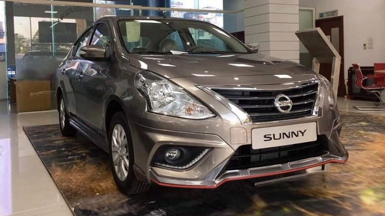 Nissan Sunny giảm giá còn từ 355 triệu đồng để xả hàng tồn