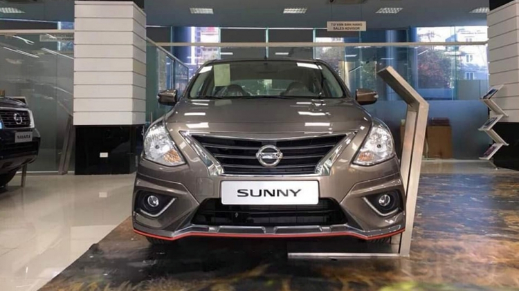 Nissan Sunny giảm giá còn từ 355 triệu đồng để xả hàng tồn