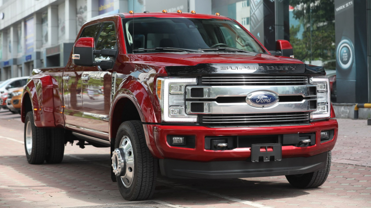 Cận cảnh Ford F-450 Super Duty Limited tại Việt Nam: kích thước “ngoại cỡ", dài gần 7m