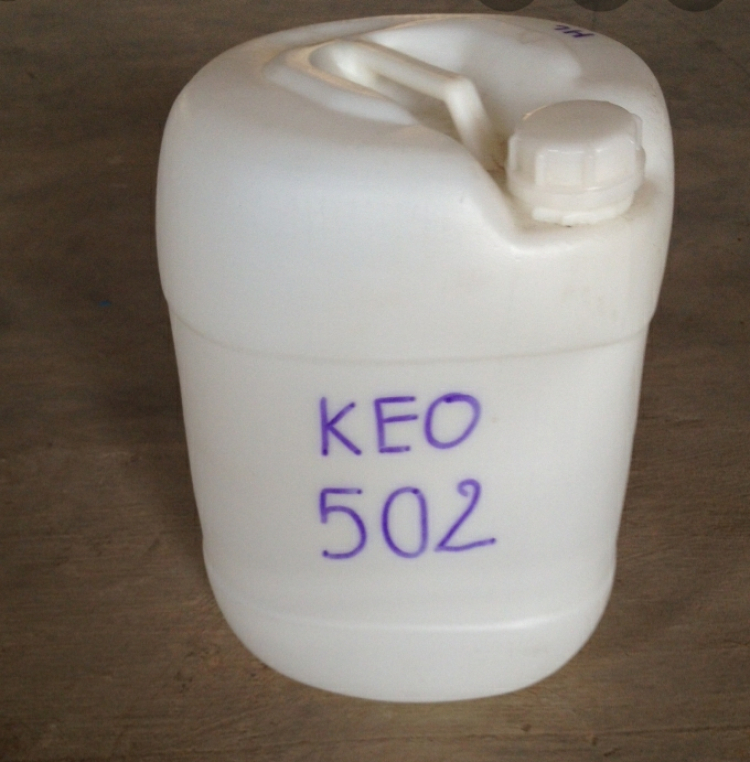 Đỗ xe trước cửa nhà, bị xịt sơn đen. Theo ý kiến các bác: Chủ xe hay chủ nhà sai? Đỗ xe trước cửa nhà, bị xịt sơn đen. Theo ý kiến các bác: Chủ xe hay chủ nhà sai?