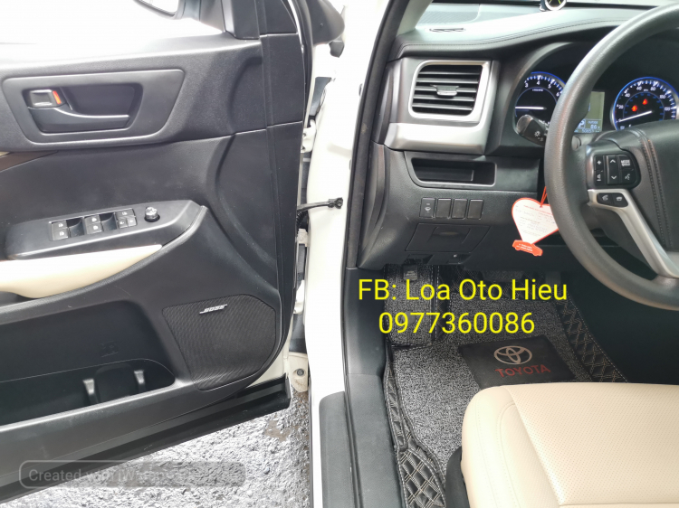 Cách âm Toyota Highlander vật liệu Forch made in Germany và hệ thống âm thanh.