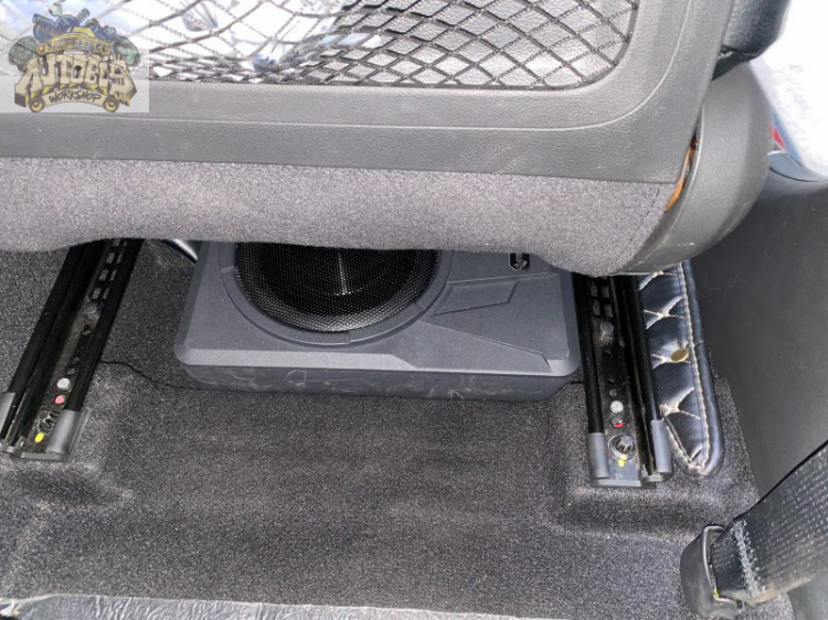 Hyundai Kona với hệ thống âm thanh cơ bản.