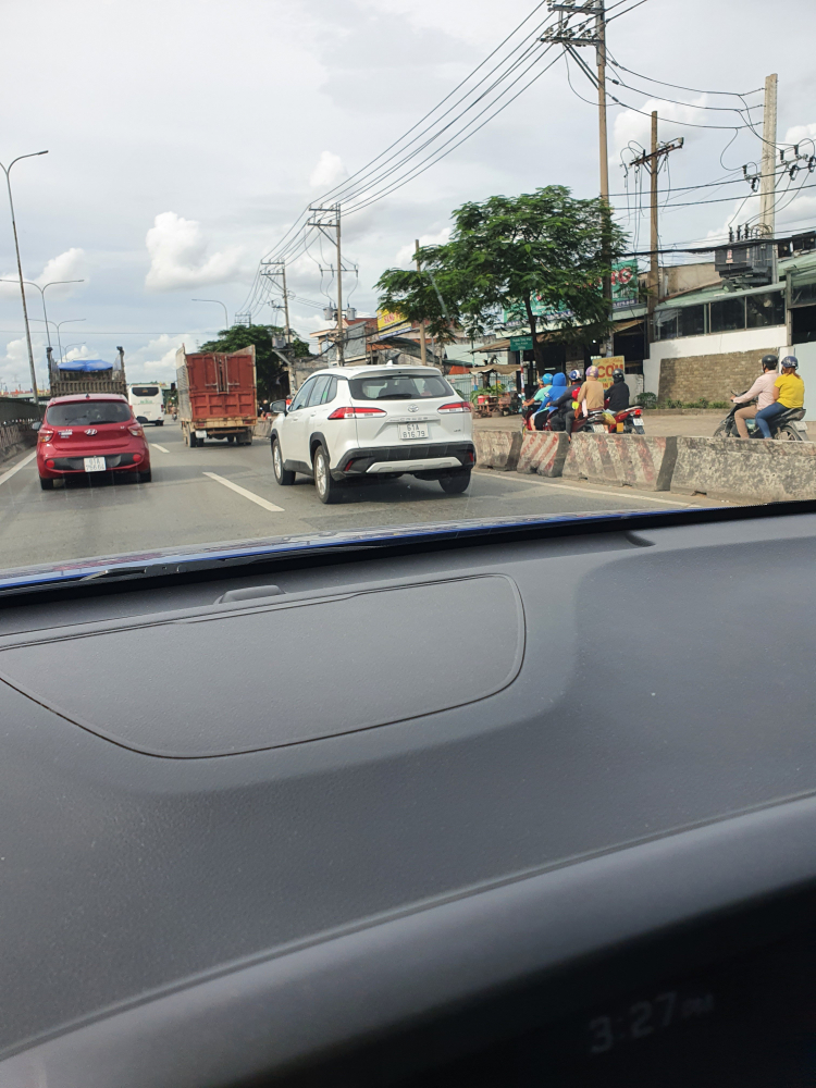 Toyota Corolla Cross mới