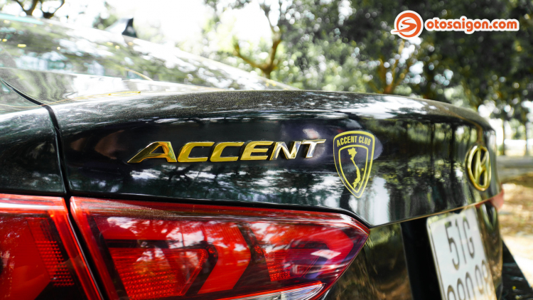 Hyundai Accent “chơi lớn” độ phong cách Mercedes-Maybach tại FEST 3